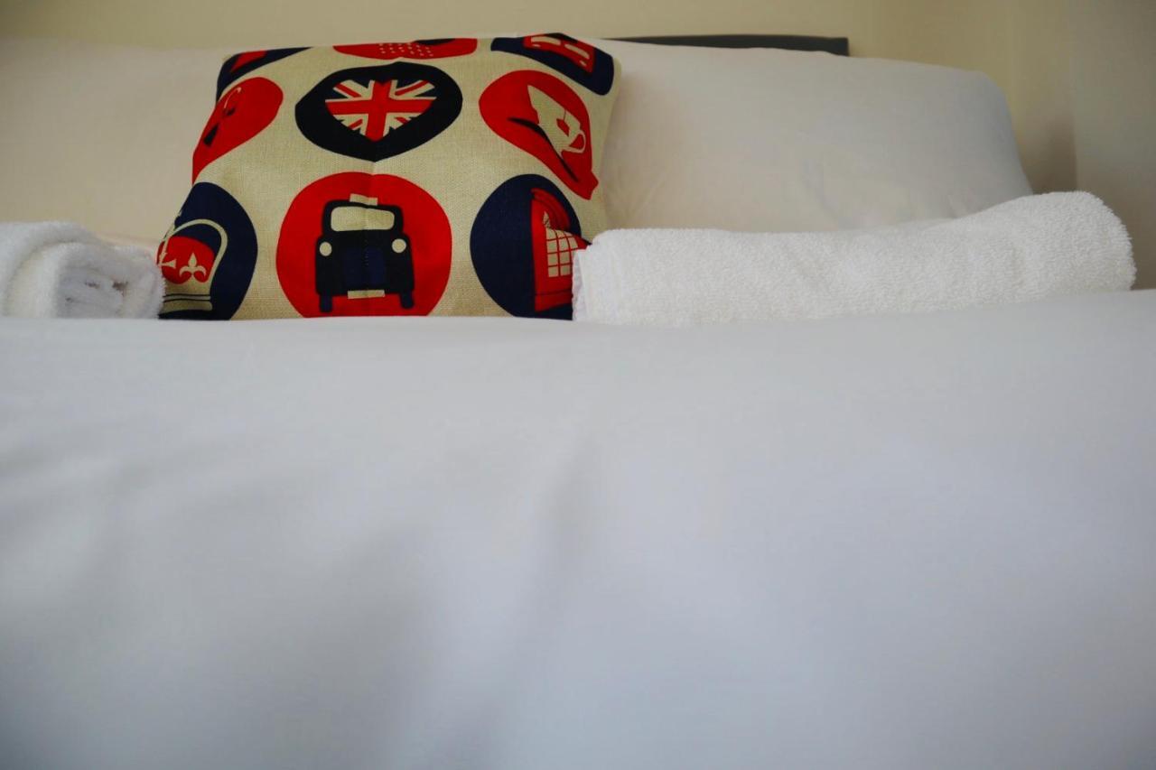 Luxury Suites Near Wembley Stadium, Wembley Arena, London Designer Outlet Bagian luar foto