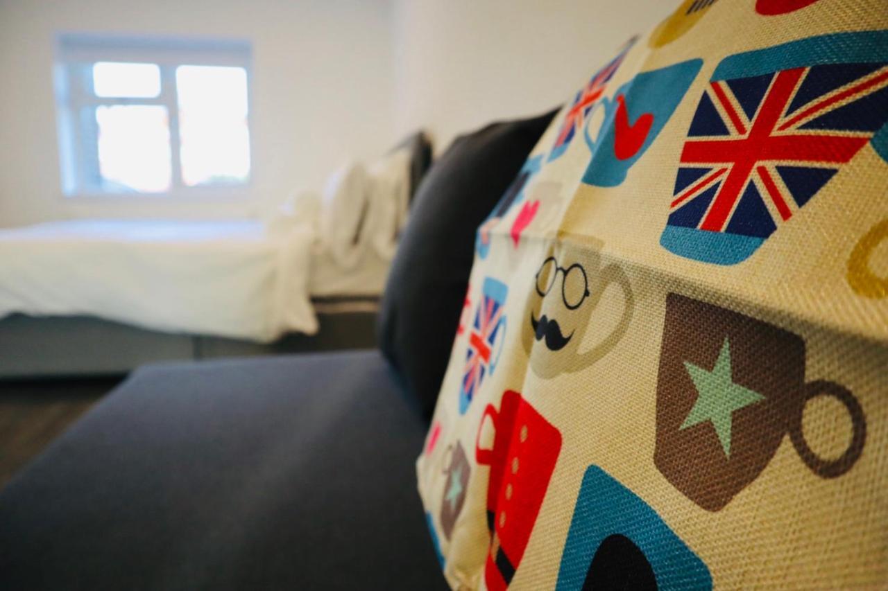 Luxury Suites Near Wembley Stadium, Wembley Arena, London Designer Outlet Bagian luar foto